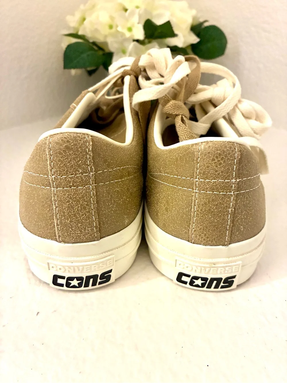 NWOT men’s Converse one star sneakers size 11